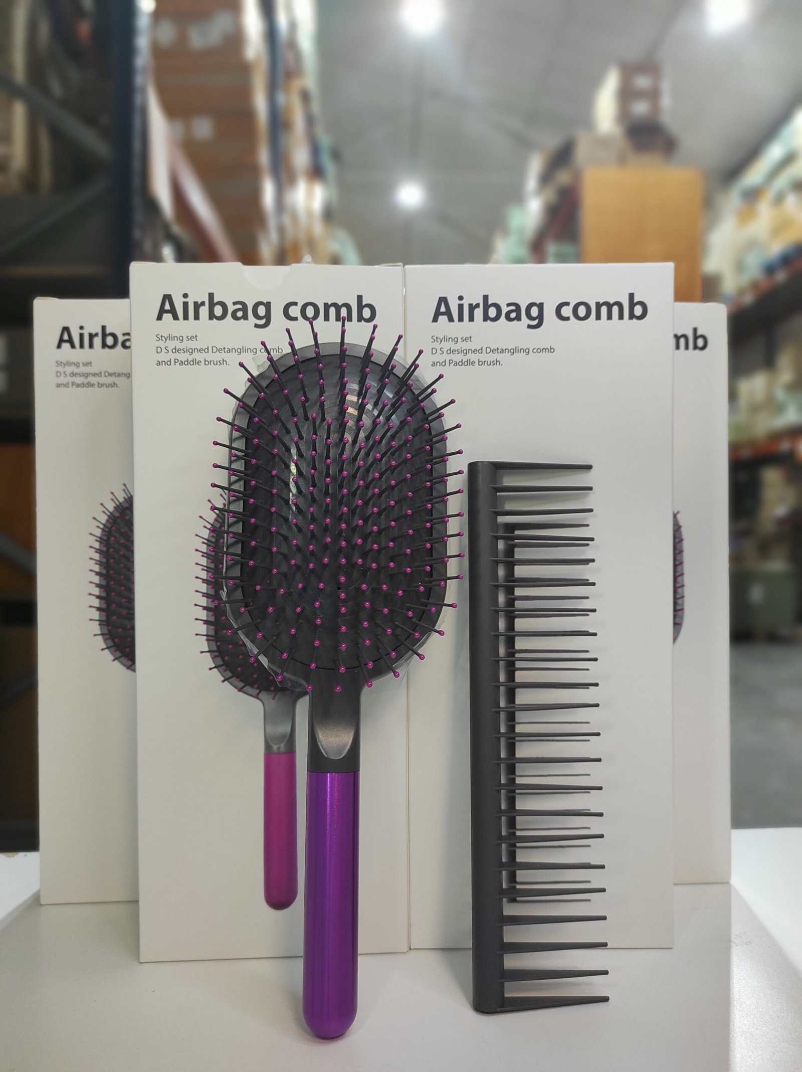 Kit cepillo y peine desenredante para cabello húmedo y seco – negro y fucsia - Imagen 2