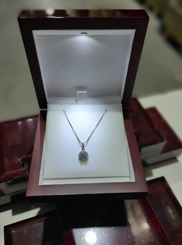 Caja de regalo de madera con luz integrada – rojo oscuro - detalle 2