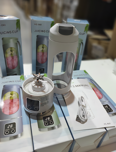 Licuadora portátil 450 ml con 8 cuchillas y batería de 1500 mAh - detalle 3